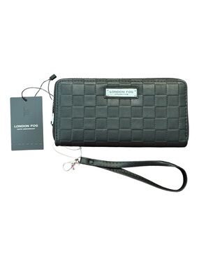London Fog Dakota Single Zip Around Wallet Black Checkered Wristlet NWT